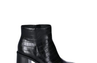 [???] Giày xuất khẩu, giày trẻ em xuất khẩu, giày xuất khẩu nam nữ  ? Top1Fashion ?  Boot xinh mà giá phải chăngSize : 37 chân mỏng vừa ( 36 chân đầy bon chen thoải mái )#249k
, shares-0✔️ , likes-0❤️️ , date-2024-12-04 15:39:21????????