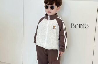 [🆕🇻🇳]  Lullabybaby – Thời trang cho bé 🧑‍🧒❤️️👶⭐️ BERNIE- 0724B33
𝐁𝐎̣̂ 𝐓𝐇𝐄̂̉ 𝐓𝐇𝐀𝐎 𝐊𝐇𝐎𝐀́ 𝐊𝐄́𝐎 𝐈𝐍 𝐓𝐇𝐄 𝐁𝐄𝐒𝐓 𝐁𝐄𝐀𝐑
——————————————————
HÀNG SẴN GIAO NGAYSize: 80-130 (9-24kg)
Color: nâu- xanh
————————————— , shares-0✔️ , likes-0❤️️ , date-2024-12-07 22:58:54🇻🇳🇻🇳🇻🇳📰🆕