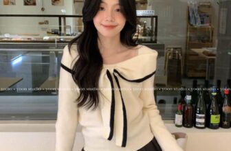 [🆕🇻🇳] Yoon Studio – Cửa hàng quần áo 👕 Top1Fashion 👗  Chìm đắm trong nét ngọt ngào tinh tế của 𝑺𝒆𝒏𝒏𝒂 𝑻𝒐𝒑 – Mẫu áo len thun dịu dàng cho mùa lễ hội đang cận kềPhom dáng dài tay basic nay được sáng tạo với ph , shares-0✔️ , likes-0❤️️ , date-2024-12-03 21:32:13🇻🇳🇻🇳🇻🇳📰🆕