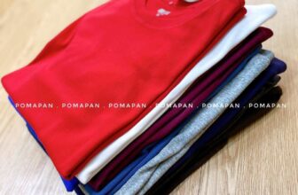 [???] Pomapan – Store vnxk – Thiết kế & Thời trang  ? Top1Fashion ?  A299n – A299n
Áo thun trơn Uniqlo
Size: S-XL
Full màu như ảnh ah ( lẻ size )
Chất vải mềm, thấm hút tốt, thoáng mát
Form áo basic, phối kiểu nào cũng xi , shares-0✔️ , likes-0❤️️ , date-2024-12-05 19:50:08????????