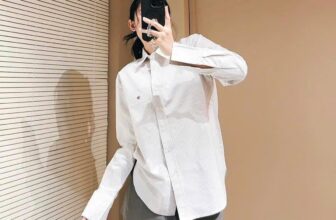 [???] Moon House Shop vnxk – 128/25 Lê Đức Thọ p6 Q. gò vấp HCM ? Top1Fashion ?  Sơ mi t m túi trẻ trung. Chất oxford dư xịn mềm mát , không nhăn nhàu
Size : S M lMoon House : 128/25 lê đức thọ ,p6 gò vấpSỉ :0985753598Faceboo , shares-0✔️ , likes-0❤️️ , date-2024-12-03 20:42:03????????