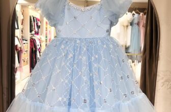 [🆕🇻🇳] Nom Nom Kids – Váy công chúa thiết kế cho bé yêu 🧑‍🧒❤️️👶⭐️  Cảm ơn các mẹ xinh đã follow page Nom Nom Kids trong tuần vừa rồi! Váy xinh Nom Nom Kids sẽ liên tục được cập nhật để các mẹ chọn lựa nha!Bùi Ngân, Trư , shares-0✔️ , likes-1❤️️ , date-2024-12-07 13:20:23🇻🇳🇻🇳🇻🇳📰🆕