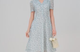 [???] Thời trang Đan Châu  ? Top1Fashion ?  𝓑𝓮𝓪𝓾𝓽𝓲𝓯𝓾𝓵 𝓪𝓷𝓭 𝓼𝔀𝓮𝓮𝓽 𝓲𝓷 𝓮𝓿𝓮𝓻𝔂 𝓶𝓸𝓶𝓮𝓷𝓽
Siêu phẩm ngọt ngào từ nhà Đan Châu. Cùng Đan Châu tỏa sáng trong chiếc đầm nữ tính, mang đến vẻ đẹp dịu dàng và đầy cu , shares-0✔️ , likes-19❤️️ , date-2024-12-06 02:00:15????????