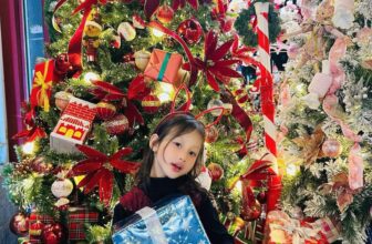 [🆕🇻🇳]  Yiyaya Kids Thời trang thiết kế mang thương hiệu Yiyaya dành cho bé gái 🧑‍🧒❤️️👶⭐️  𝒀𝒊𝒚𝒂𝒚𝒂 𝑲𝒊𝒅𝒔𝐿𝑒̂̃ ℎ𝑜̣̂𝑖 𝐺𝑖𝑎́𝑛𝑔 𝑠𝑖𝑛ℎ 𝑠𝑎̆́𝑝 𝑡𝑜̛́𝑖 𝑔𝑎̂̀𝑛, 𝑓𝑒𝑒𝑑𝑏𝑎𝑐𝑘 𝑛ℎ𝑎̀ 𝑌𝑖𝑦𝑎𝑦𝑎 𝑡𝑟𝑎̀𝑛 𝑛𝑔𝑎̣̂𝑝 𝑘ℎ𝑎̆́𝑝 𝐹𝑎𝑐𝑒𝑏𝑜𝑜𝑘#outfitideas #trending #kidfashionista #feedbac , shares-0✔️ , likes-4❤️️ , date-2024-12-05 16:42:12🇻🇳🇻🇳🇻🇳📰🆕