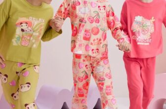 [???]  Bấy bì Clothing – ROSE épines ?‍?❤️️?⭐️ Gom NEXT UK new xinh!Set 3 bộ pyjamas xinh cho bé giá chỉ #1055-1405k+kg!Size: 3-16y!
, shares-0✔️ , likes-0❤️️ , date-2024-12-08 20:52:30????????
