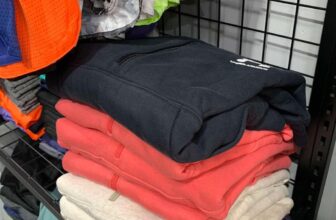 [???] Pomapan – Store vnxk – Thiết kế & Thời trang  ? Top1Fashion ?  Lên sóng hàng hottt các làng ớiiiiiii
Full sóng full szie
Hoddie cổ lọ , xuất hàng hiu H ah
Chuẩn xịn hịn nhé ạ
Chất đẹp khỏi bàn
S M L
4 mau như hìn , shares-0✔️ , likes-1❤️️ , date-2024-12-07 17:49:04????????