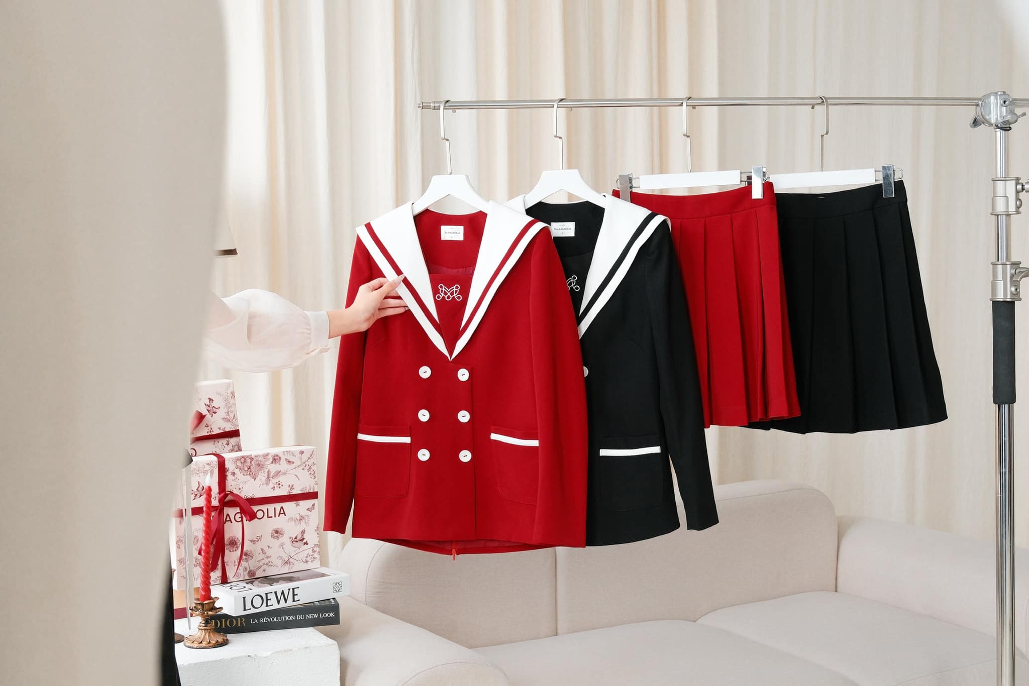 [???] Sarahmarie – Cửa hàng quần áo nữ  ? Top1Fashion ?  Váy len cao cấp  món quà Giáng Sinh dành cho nàngVới chất liệu len dày dặn, đứng form nhưng mềm mại  váy len của SARAH & MARIE giúp bạn luôn thanh lịch , shares-1✔️ , likes-0❤️️ , date-2024-12-08 03:08:05????????