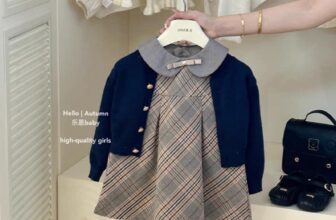 [🆕🇻🇳]  Baby Sweet – Chuyên quần áo trẻ em tqxk, little maven, jumping meters , malwee … và phụ kiện trẻ em 🧑‍🧒❤️️👶⭐️ Set siêu sang chảnh cho bé , màu cực Tây
Size : 90-100-110-120-130-140 ( 11-30kg )
Giá #305k ( áo + váy )
Hàng sẵn ak.
, shares-0✔️ , likes-1❤️️ , date-2024-12-09 03:20:57🇻🇳🇻🇳🇻🇳📰🆕