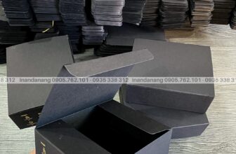 [🆕🇻🇳] In ấn Đà Nẵng – XƯỞNG IN ẤN CHUYÊN NGHIỆP GIÁ RẺ 🎨 Top1Designs ✨  𝐈𝐧 𝐡𝐨̣̂𝐩 𝐠𝐢𝐚̂́𝐲 𝐭𝐡𝐞𝐨 𝐲𝐞̂𝐮 𝐜𝐚̂̀𝐮 – 𝐁𝐚𝐨 𝐛𝐢̀ 𝐡𝐨𝐚̀𝐧 𝐡𝐚̉𝐨, 𝐭𝐚̣𝐨 𝐚̂́𝐧 𝐭𝐮̛𝐨̛̣𝐧𝐠 𝐜𝐡𝐨 𝐬𝐚̉𝐧 𝐩𝐡𝐚̂̉𝐦 𝐯𝐚̀ 𝐭𝐡𝐮̛𝐨̛𝐧𝐠 𝐡𝐢𝐞̣̂𝐮!Sản phẩm cần một chiếc hộp đẹp, tinh tế để t , shares-0✔️ , likes-0❤️️ , date-2024-12-07 15:34:44🇻🇳🇻🇳🇻🇳📰🆕