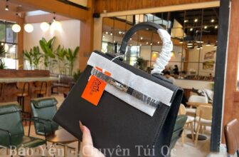 [🆕🇻🇳] Bảo Yến Store – CHUYÊN TÚI XÁCH XUẤT DƯ, SUPER VIP, SIÊU CẤP🛍️🛍️🛍️ 👕 Top1Fashion 👗  Bản da nét đẹp xịn từng milimét
Chuẩn bản Xuất xịn đẹp nhất , full tag ma/////c khoá phụ kiện
Size 25
, shares-0✔️ , likes-5❤️️ , date-2024-12-10 04:19:11🇻🇳🇻🇳🇻🇳📰🆕