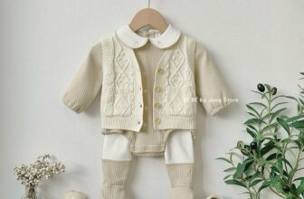 [🆕🇻🇳] BÉ BÉ by Jang Store – Cửa hàng quần áo sơ sinh & trẻ em 🧑‍🧒❤️️👶⭐️  Set body chip kèm quần cổ sen thêu hình thỏ đáng iu, tone nâu nhạt Hàn siêu dễ mặc𝗕𝗘́ 𝗕𝗘́ 𝗯𝘆 𝗝𝗮𝗻𝗴𝘀𝘁𝗼𝗿𝗲
——————————————-
Onlin , shares-0✔️ , likes-0❤️️ , date-2024-12-08 22:09:00🇻🇳🇻🇳🇻🇳📰🆕