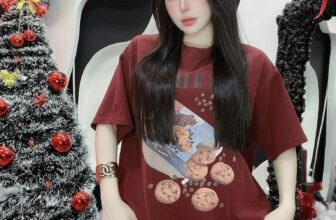 [🆕🇻🇳] HẰNG MÓM – Cửa hàng quần áo nữ 👕 Top1Fashion 👗  Tầm này chị em mình bắt đầu sắm đồ Tết dần rồi ! Năm nay Tết lẹ qá ce mình trở tay hổg kịp lunnnn
Áo Phông Nhà Mình Xịn Đét
, shares-0✔️ , likes-5❤️️ , date-2024-12-09 05:14:14🇻🇳🇻🇳🇻🇳📰🆕