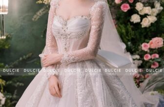 [🆕🇻🇳] Dulcie Bridal – Cửa hàng váy cưới 🤵🏻 Top1Wedding 👰🏻   Đám cưới ngay ngày trời trở lạnh, nàng nên chọn mẫu váy cưới nào?Những thiết kế váy cưới dài tay với sự nâng cấp của chất liệu, form dáng qua mỗi năm th , shares-0✔️ , likes-4❤️️ , date-2024-12-09 17:28:27🇻🇳🇻🇳🇻🇳📰🆕