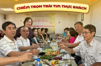 [🆕🇻🇳] Vua Gà Nướng – Thương Hiệu Gà Ngon 🍔 Top1Food 🍜 GIẢI MÃ SỨC HÚT VUA GÀ NƯỚNG CHIẾM TRỌN TRÁI TIM THỰC KHÁCHĐằng sau mỗi món ăn ngon là cả một hành trình tâm huyết, và tại Vua Gà Nướng, chúng mình không , shares-0✔️ , likes-3❤️️ , date-2024-12-09 18:30:30🇻🇳🇻🇳🇻🇳📰🆕