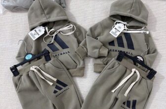 [🆕🇻🇳] Cẩm Vân Nguyễn – Thời trang cho bé yêu 🧑‍🧒❤️️👶⭐️ Còn bao nhiêu em xả lỗ nốt ạLạnh này bé diện bộ nỉ thể thao hoodie BASKETBALL nhà em ấm dãn man luôn.Chất nỉ bông ép 2 mặt chuẩn xuất dư cực mềm dày ấm
, shares-0✔️ , likes-137❤️️ , date-2024-12-08 18:30:06🇻🇳🇻🇳🇻🇳📰🆕