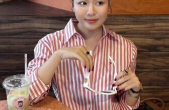 [???] ELIS Shop vnxk – 12 thiên hộ dương p1 Q. Gò vấp HCM  ? Top1Fashion ?  Form rộng vừa siêu sang ạ
Chiếc sơ mi T M phải nói quá xuất sắc từ chất đến màu , vải Oxford dư chuẩn của nhà máy , lên form chuẩn , nhận hàng chị em phải , shares-0✔️ , likes-0❤️️ , date-2024-12-10 01:10:30????????