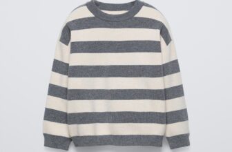 [🆕🇻🇳]  𝐀𝐥𝐯𝐢𝐧 & 𝐁𝐫𝐨𝐭𝐡𝐞𝐫 – 𝘒𝘪𝘥𝘴 𝘈𝘶𝘵𝘩𝘦𝘯𝘵𝘪𝘤 – Quần áo trẻ em nhập khẩu từ Mỹ 😎❤️️⭐️ 𝐒𝐓𝐑𝐈𝐏𝐄𝐃 𝐊𝐍𝐈𝐓 𝐒𝐖𝐄𝐀𝐓𝐄𝐑Chiếc áo len kẻ siêu xinh cho bé trai đây ạ  Chất len mềm mịn sặc siêu ấm. Áo cổ tròn, tay dài chi tiết kẻ ngang mặc rất xinh luôn đó , shares-1✔️ , likes-0❤️️ , date-2024-12-09 17:00:03🇻🇳🇻🇳🇻🇳📰🆕