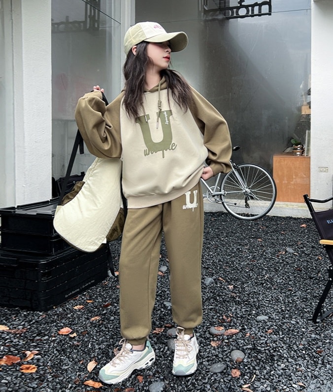 [🆕🇻🇳] Thời trang trẻ em-Sumo shop 🧑‍🧒❤️️👶⭐️ Giá 390k/setÁo và quần vải nỉ ép 2 da mềm mịn đanh đẹpSz 170
, shares-2✔️ , likes-7❤️️ , date-2024-12-10 22:10:55🇻🇳🇻🇳🇻🇳📰🆕