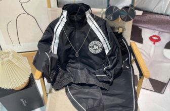 [🆕🇻🇳]  BỐP BỰ – Chuyên quần áo, giày dép, phụ kiện trẻ em cao cấp 🧑‍🧒❤️️👶⭐️ Mỗi mẫu e còn 1,2 là hết ạƯng báo e check sz nhaaaa
, shares-0✔️ , likes-1❤️️ , date-2024-12-11 17:49:41🇻🇳🇻🇳🇻🇳📰🆕