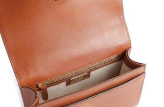 [???] Giày xuất khẩu, giày trẻ em xuất khẩu, giày xuất khẩu nam nữ  ? Top1Fashion ?  đóng bằng khóa xoay
dây đeo vai có thể tháo rời và điều chỉnh (Chiều dài khoảng 110-120 cm)
phụ kiện kim loại màu vàng đánh bóng
Bên trongLớp lót polyest , shares-0✔️ , likes-2❤️️ , date-2024-12-12 23:24:31????????