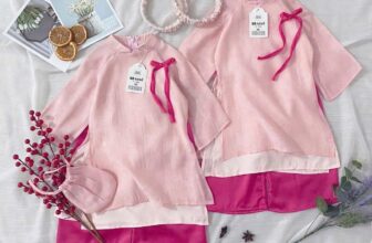 [🆕🇻🇳]  Sunny Kids – Thời trang cho bé – Sỉ/lẻ quần áo, phụ kiện trẻ em QCCC, QATE 🧑‍🧒❤️️👶⭐️ Tơ nó mềm mềm xinh xinh ạ.
HÀNG ORDER NHANH NHÉ CÁC MẸ ƠI
Sét gồm 4 món #145k/ set  ( áo+ quần+ túi+ mấn siêu xinh )
Áo dài 2 lớp màu yêu quá ạ90 7-9 , shares-0✔️ , likes-2❤️️ , date-2024-12-11 01:41:36🇻🇳🇻🇳🇻🇳📰🆕