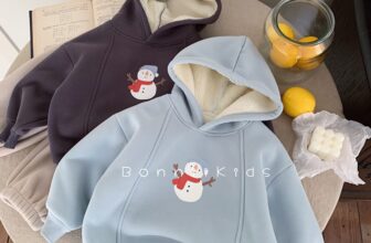 [🆕🇻🇳] Bonnii Kids – Ở đây có áo quần, giày dép, phụ kiện dành cho bé yêu của bạn 🧑‍🧒❤️️👶⭐️ Áo xinh cho bé trai và cả bé gái cá tính mặc mùa đông năm nay. Đa số lót nhung/ lót lông ấm áp, họa tiết siêu xinh, chất vải mềm mịn cho da bé.
Size: 80-13 , shares-2✔️ , likes-4❤️️ , date-2024-12-11 22:48:12🇻🇳🇻🇳🇻🇳📰🆕