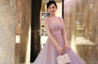 [🆕🇻🇳] Amy Store – nhãn hiệu thời trang thiết kế cao cấp, trẻ trung, hiện đại, nữ tính và thanh lịch 👕 Top1Fashion 👗  Dịu dàng trong sắc tím mơ mộng.Lấy cảm hứng từ những buổi dạ tiệc đầy ánh sáng, thiết kế váy dài trong sắc tím pastel của Amy tựa như giai điệu của sự  , shares-0✔️ , likes-52❤️️ , date-2024-12-18 16:00:20🇻🇳🇻🇳🇻🇳📰🆕