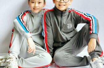 [🆕🇻🇳] MamimO Shop – Bán buôn – bán lẻ thời trang xuất khẩu trẻ em 😎❤️️⭐️ HÀG MỚI ZỀ – Bộ nỉ nhung thể thao BeeMon xuất Hàn cập bến Mamimo, chất thích cực kì cm ơii. UNISEX gái trai mặc đều đẹp. Zá thị trường toàn 3xx, Mainy có z , shares-0✔️ , likes-32❤️️ , date-2024-12-12 13:31:45🇻🇳🇻🇳🇻🇳📰🆕