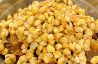 [🆕🇻🇳] Jasmine-tiệm bánh nhỏ xinh chuyên bánh mì, bánh kem Whipping chất lượng cao 🍔 Top1Food  🍜 Chạy Flash Sale 15% nhưng vẫn lên đầy đủ bánh ngon xịn nha cả nhà.Nhìn âu nhân Dứa hạt macca full mà mê quá chừng hà. Bánh vừa đóng hộp mẻ mới, nhà mình  , shares-0✔️ , likes-2❤️️ , date-2024-12-12 01:34:21🇻🇳🇻🇳🇻🇳📰🆕