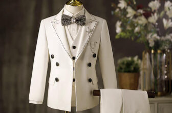 [🆕🇻🇳]  MMKID aims to bring kids the most high fashionable and high quality party design 🧑‍🧒❤️️👶⭐️ Vest for Kids Boy’s in White ColorAvailable now at MMKID
#trangphucbieudien #kidfashionshow #boysuits #luxuryforkids
, shares-0✔️ , likes-1❤️️ , date-2024-12-10 18:33:06🇻🇳🇻🇳🇻🇳📰🆕