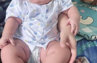 [🆕🇻🇳] Shop 2Gà Con HN-Đồ Sơ Sinh Trọn Gói 🧑‍🧒❤️️👶⭐️ 1 chiếc em bé Hợp sữa là có thật ạ
Bé uống tùe sơ sinh tới giờ luôn đó mẹ,trộm vía tiêu hoá k bjo bị táo hay tiêu chảy do trong sữa này có men Probi hỗ trợ , shares-0✔️ , likes-2❤️️ , date-2024-12-11 05:20:45🇻🇳🇻🇳🇻🇳📰🆕