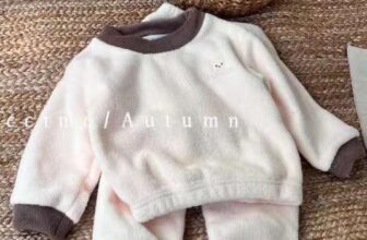 [🆕🇻🇳]  Lim Kids – Thời trang cho bé 🧑‍🧒❤️️👶⭐️ Quá xinh quá ấm mà em lẻ size rồiii
Size 90-160
Sale shock 110,000đ/bộ ạ
Ib em
, shares-0✔️ , likes-2❤️️ , date-2024-12-13 16:17:51🇻🇳🇻🇳🇻🇳📰🆕