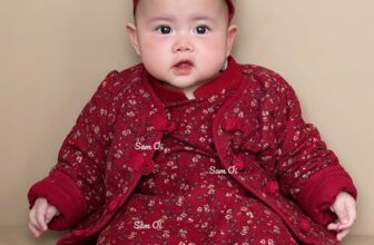 [🆕🇻🇳]  SAM ƠI – chuyên đồ Tết cho bé với đa dạng mẫu mã 🧑‍🧒❤️️👶⭐️ Mini cỡ nào nhà em cũng có size nha các mẹ ơi.
Chỉ chờ các mẹ lên đơn :))))
, shares-11✔️ , likes-62❤️️ , date-2024-12-16 05:01:56🇻🇳🇻🇳🇻🇳📰🆕