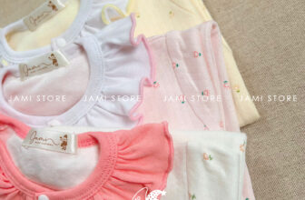 [🆕🇻🇳]  Jami Baby Store – Chuyên hàng body xuất dư trẻ em Carter, Geo, Old Navy chuẩn 100% 🧑‍🧒❤️️👶⭐️ Sleep bèo cho các bé cưng về thêm mẫu mới ạ, 10 điểm không nhưng các mẹ ơi!!!!
——–
* Tất cả ảnh đều cho shop tự chụp
* Được kiểm tra hàng thoải trước , shares-3✔️ , likes-19❤️️ , date-2024-12-14 00:31:56🇻🇳🇻🇳🇻🇳📰🆕