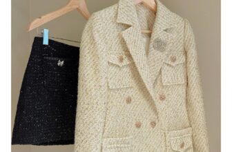 [🆕🇻🇳] Trúc Quỳnh Nguyễn – Hàng thiết kế 👕 Top1Fashion 👗  Mừng quá siêu phẩm e đã về thêm. Hết bao lâu giờ đã về. Ai mua hụt báo e ngay nha#TrucQuynhNguyen
#Restock
, shares-0✔️ , likes-3❤️️ , date-2024-12-15 16:59:06🇻🇳🇻🇳🇻🇳📰🆕