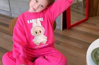 [🆕🇻🇳]  Sunny Kids – Thời trang cho bé – Sỉ/lẻ quần áo, phụ kiện trẻ em QCCC, QATE 🧑‍🧒❤️️👶⭐️ Lên tiếp 1 mã size lỡ. Bộ Labubu chưa hề hêt hot. Em lên sóng ngay mẫu labubu cho bé iu ạNỉ da cá  L1 siu xinh nha các chế. Màu phối siu đỉnhEm gom về  , shares-0✔️ , likes-1❤️️ , date-2024-12-17 02:14:43🇻🇳🇻🇳🇻🇳📰🆕