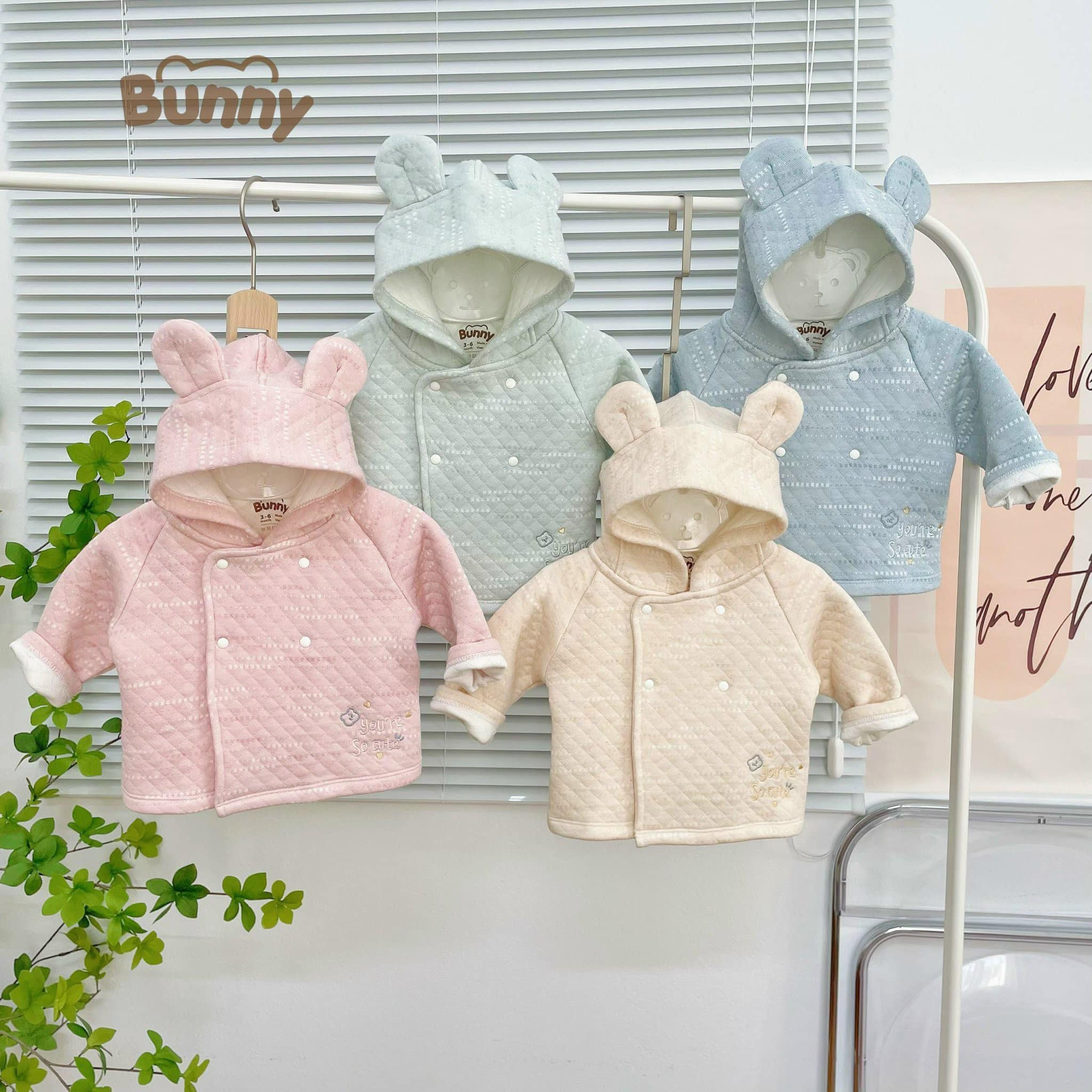 [🆕🇻🇳]  Ann.tisiu – 𝐇𝐨𝐦𝐞𝐰𝐞𝐚𝐫 𝐟𝐨𝐫 𝐛𝐚𝐛𝐢𝐞𝐬 & 𝐤𝐢𝐝𝐬 🧑‍🧒❤️️👶⭐️ New Arrival – Sata Set
Một set đồ ko chỉ ấm áp, lạ mắt mà còn phù hợp với không khí mùa lễ hội !!Mẹ chỉ cần khéo léo mix thêm vài phụ kiện nhỏ xinh là b , shares-0✔️ , likes-11❤️️ , date-2024-12-15 21:33:59🇻🇳🇻🇳🇻🇳📰🆕