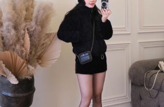 [🆕🇻🇳] Bui Lan Anh Studio – 𝑸𝒖𝒂̂̀𝒏 𝑨́𝒐 𝑵𝒖̛̃ 𝑯𝒐𝒕 𝑻𝒓𝒆𝒏𝒅 👕 Top1Fashion 👗  Ui sao mà ưng cái áo này thế không biết. Đúng chuẩn tiêu chí ngon – bổ – rẻ luôn ý các bác ui. Chất nhung tăm mịn dày dặn, ấm d ã man lun ý ạ
, shares-0✔️ , likes-30❤️️ , date-2024-12-18 18:26:17🇻🇳🇻🇳🇻🇳📰🆕