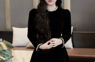 [🆕🇻🇳] Hera Chic – Thời trang nữ thiết kế và may thủ công bằng cả trái tim ♥️ 👕 Top1Fashion 👗  𝐂𝐮𝐬𝐭𝐨𝐦𝐞𝐫’𝐬 𝐟𝐞𝐞𝐝𝐛𝐚𝐜𝐤Về lại 50 chiếc mỗi size để phục vụ khách hàng dịp Giáng Sinh này. Sang trọng, nữ tính nhưng vẫn đảm bảo độ ấm áp riêng, Hera rất mong , shares-1✔️ , likes-8❤️️ , date-2024-12-18 19:35:59🇻🇳🇻🇳🇻🇳📰🆕