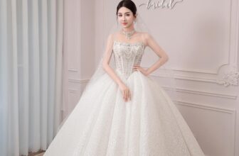 [🆕🇻🇳] Dulcie Bridal – Cửa hàng váy cưới 🤵🏻 Top1Wedding 👰🏻  𝐒𝐭𝐞𝐩𝐡𝐚𝐧𝐢𝐞 𝐯𝐚̀ 𝐝𝐢𝐞̣̂𝐧 𝐦𝐚̣𝐨 𝐜𝐮𝐨̂́𝐧 𝐡𝐮́𝐭 𝐤𝐡𝐨́ 𝐫𝐨̛̀𝐢 𝐦𝐚̆́𝐭 𝐜𝐮̉𝐚 𝐧𝐚̀𝐧𝐠Một thiết kế cúp ngực dáng võng với đính kết pha lê tạo hình baroque hoàng gia không ch , shares-0✔️ , likes-2❤️️ , date-2024-12-15 17:58:55🇻🇳🇻🇳🇻🇳📰🆕