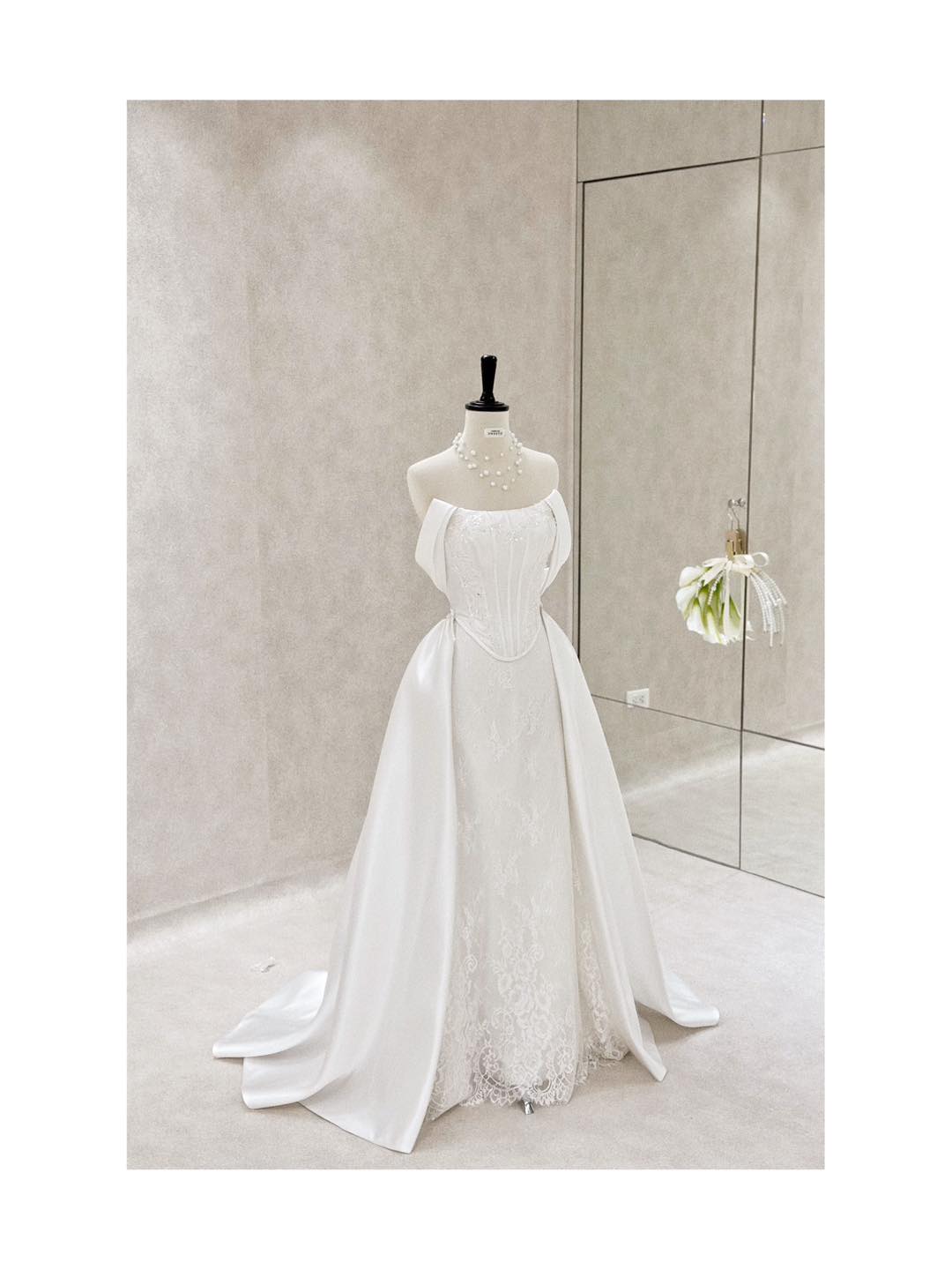 [🆕🇻🇳] Xưởng Váy Sweetie 🤵🏻 Top1Wedding 👰🏻  𝐍𝐄𝐖-𝐈𝐍Mẫu đuôi cá này thuộc về những cô dâu đề cao dấu ấn cá nhân trong trang phục, một chiếc váy cưới mang tính sắc sảo, ngẫu hứng by Sweetie 2024.Kh , shares-0✔️ , likes-6❤️️ , date-2024-12-18 18:11:02🇻🇳🇻🇳🇻🇳📰🆕