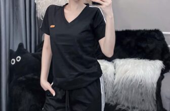 [???] LOLO. Boutique ? Top1Fashion ?  Bộ thun cổ tym
Thun đẹp
Hàng nhập qc ko xù lông
45-60 kí phom vừa
2⃣7⃣0⃣
, shares-0✔️ , likes-6❤️️ , date-2024-12-17 19:39:31????????