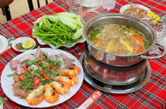 [🆕🇻🇳] Lẩu Tôm 5 Ri Chi Nhánh Vũng Tàu 🍔 Top1Food  🍜 Lẩy Thái Hải Sản . Món ăn Chef Recommend trong mùa se lạnhĐể tận hưởng 1 chuyến đi Vũng Tàu trọn vẹn thì bạn không nên bỏ qua những món ăn hót hòn họt c , shares-31✔️ , likes-106❤️️ , date-2024-12-15 17:31:54🇻🇳🇻🇳🇻🇳📰🆕