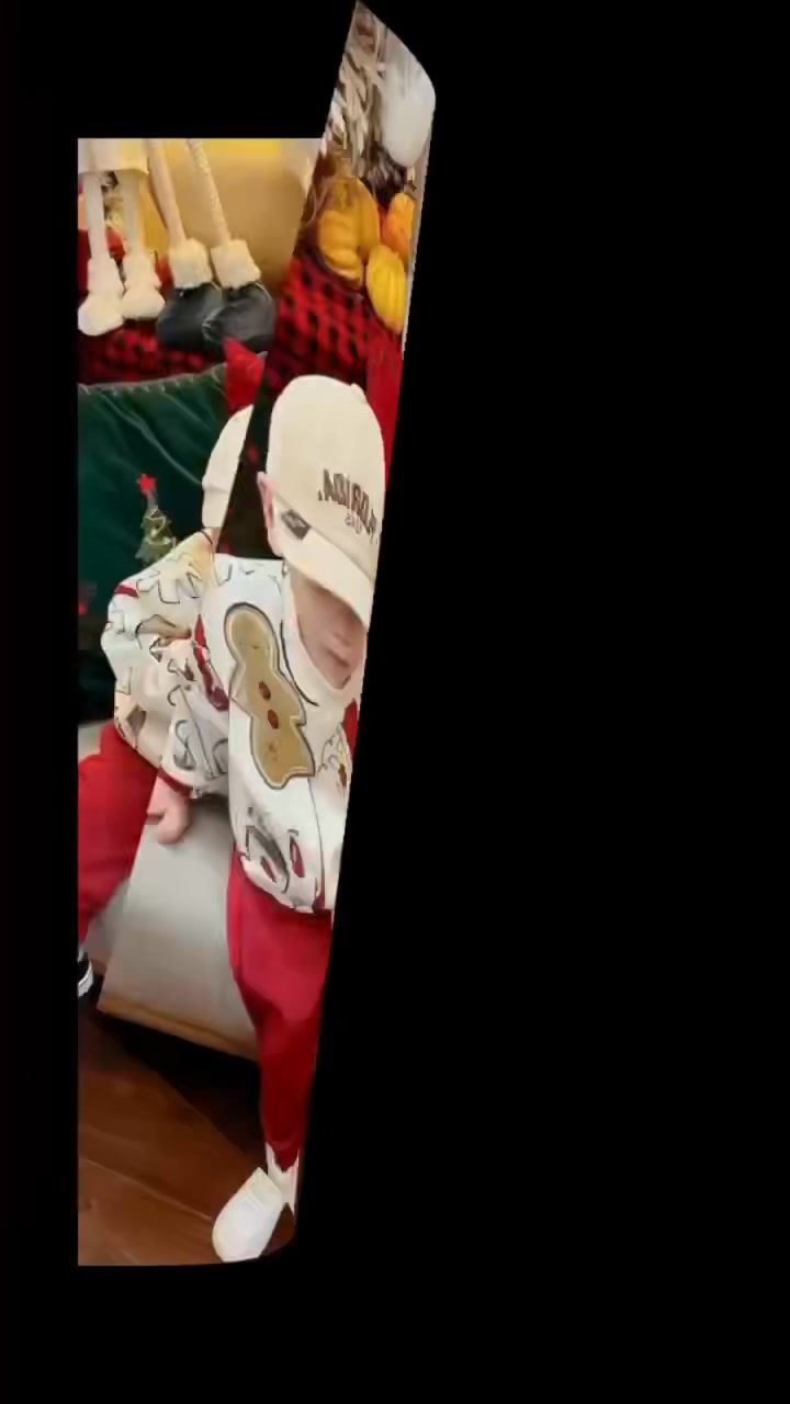 [🆕🇻🇳] Bắp Xinh Shop – Thời Trang Của Bé 🧑‍🧒❤️️👶⭐️ Set bộ nỉ NOEL nổi bật cho bé yêu
Chất liệu nỉ 2 da ấm áp, quần bo chun gấu thoải mái và năng động
Size 90-150 (7kg-27kg)
——————————– , shares-0✔️ , likes-3❤️️ , date-2024-12-18 05:02:30🇻🇳🇻🇳🇻🇳📰🆕