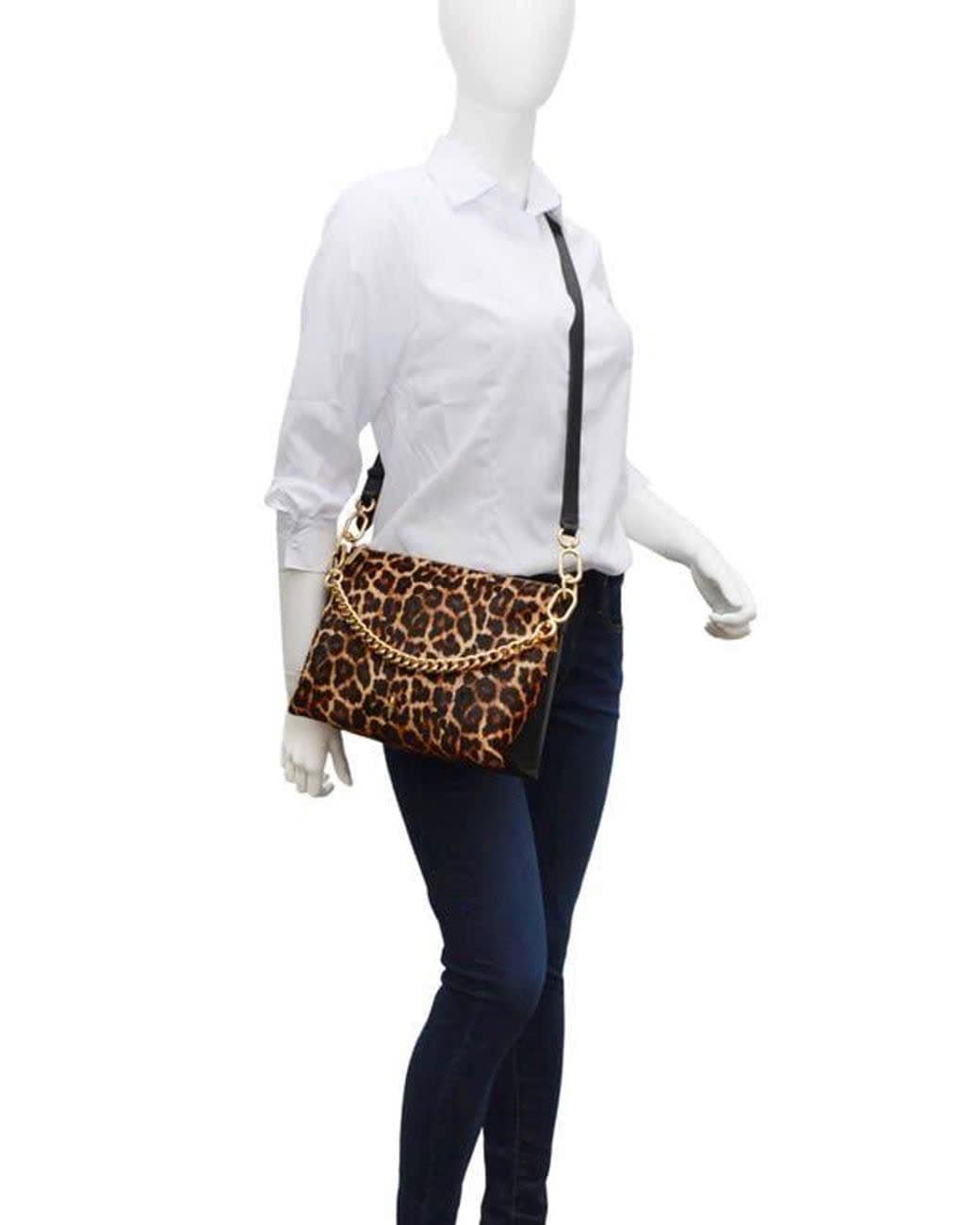 [🆕🇻🇳] Tạp Hoá Xuất Xịn – 02 – Cửa hàng quần áo 👕 Top1Fashion 👗  Túi Thac••Ker beo đeo vai đeo chéo ok luôn
KT: 28 x 20 x 3 cm
Giá: 950k freeship
, shares-0✔️ , likes-0❤️️ , date-2024-12-19 04:03:50🇻🇳🇻🇳🇻🇳📰🆕