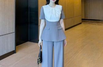 [🆕🇻🇳] XIICO 👕 Top1Fashion 👗  𝐕𝐈𝐕𝐀 𝐒𝐄𝐓 | 𝐄𝐋𝐄𝐕𝐀𝐓𝐄 𝐄𝐕𝐄𝐑𝐘 𝐌𝐎𝐌𝐄𝐍𝐓Set đồ mang phong cách thanh lịch và hiện đại, với thiết kế áo phối màu độc đáo, nhấn nhá chi tiết xếp ly tinh tế trên nền , shares-0✔️ , likes-3❤️️ , date-2024-12-18 17:00:13🇻🇳🇻🇳🇻🇳📰🆕