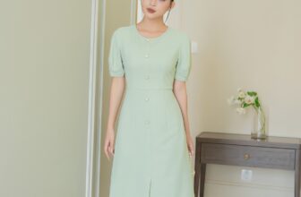 [???] Thời trang Đan Châu  ? Top1Fashion ?  𝓜𝓮𝓻𝓻𝔂 𝓒𝓱𝓻𝓲𝓼𝓽𝓶𝓪𝓼, 𝓔𝓷𝓳𝓸𝔂 𝟐𝟓% 𝓞𝓯𝓯
Chiếc đầm xinh, đơn giản nhưng vô cùng thu hút, sắc xanh hài hòa giúp nàng thêm nhẹ nhàng và tươi tắn cho ngày mới.
Giảm 25% , shares-0✔️ , likes-6❤️️ , date-2024-12-17 17:00:09????????