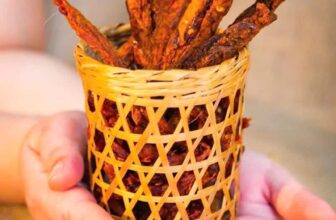 [🆕🇻🇳] Ba Thức Food chuyên cung cấp Sỉ & Lẻ các sản phẩm đặc sản ngon của vùng miền, đặc biệt là khô bò TN 🍔 Top1Food  🍜 Thấu hiểu sở thích của khách hàng, Ba Thức Food đã cho ra đời sản phẩm khô bò đặc biệt, được chế biến từ thịt bò tươi ngon và gia vị tự nhiên.
Khô bò Ba Th , shares-0✔️ , likes-4❤️️ , date-2024-12-18 16:53:49🇻🇳🇻🇳🇻🇳📰🆕