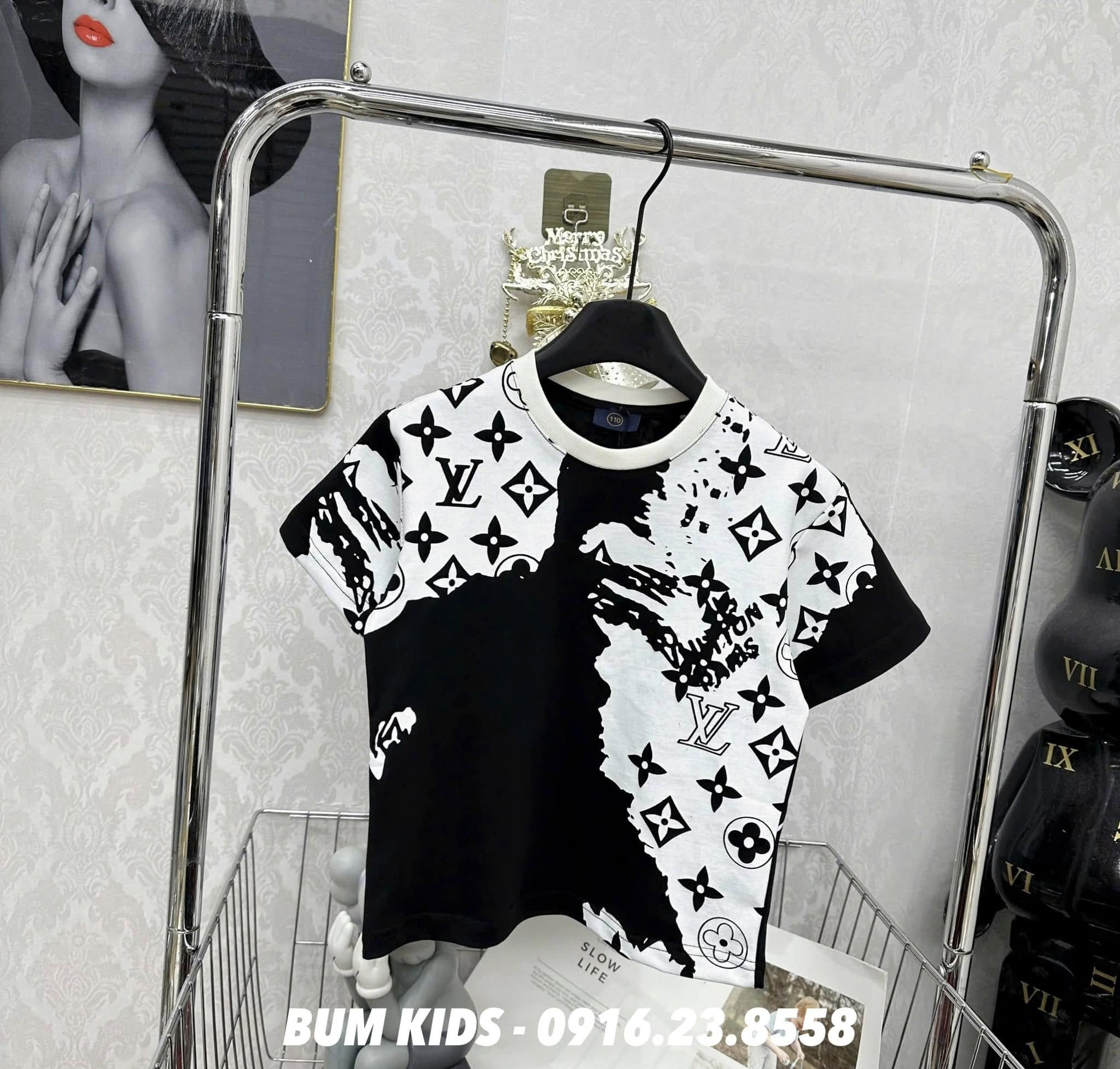 [🆕🇻🇳] Bum Kids – Cửa hàng quần áo cho bé 🧑‍🧒❤️️👶⭐️  Phông L loang mảng mẫu new mới nhất !!!• loang màu nhiều rồi , giờ mẹ thêm lựa chọn loang mảng cho bé iu ah !!!size 100-160 ( 14kg – 44k , shares-0✔️ , likes-0❤️️ , date-2024-12-17 18:46:30🇻🇳🇻🇳🇻🇳📰🆕