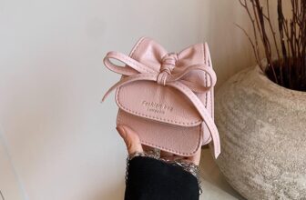 [🆕🇻🇳] Béiu – Baby Clothes – Đồ trẻ em 🧑‍🧒❤️️👶⭐️ Lâu lâu nhà Béiu lại về thêm mẫu túi mới cho các con tha hồ xúng xính mùa lễ hội này
Em về 4 màu như hình các mẹ nha
—————-
𝘽𝙚́𝙞𝙪 – 𝘽𝙖𝙗𝙮 𝘾𝙡𝙤𝙩𝙝𝙚𝙨 , shares-0✔️ , likes-4❤️️ , date-2024-12-18 22:00:34🇻🇳🇻🇳🇻🇳📰🆕